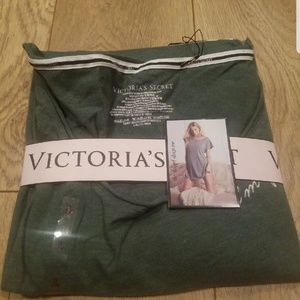 COPY - Victoria's secret sleepshirt